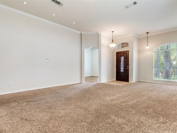 2201  Vista Court , Corinth Texas 76210