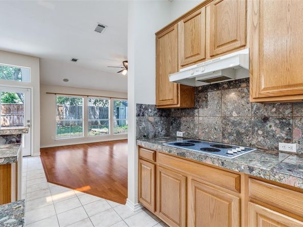 2201  Vista Court , Corinth Texas 76210