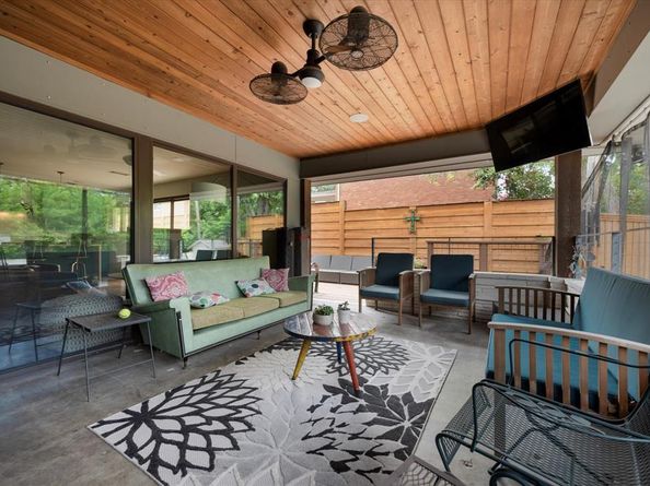 133  Lakeridge Drive , Dallas Texas 75218