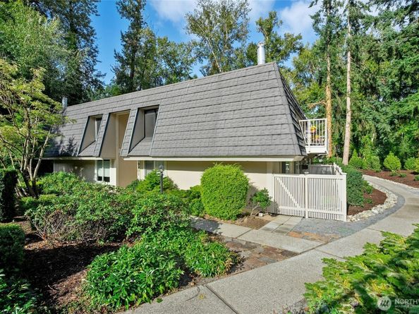 9901 NE 124th Street 504, Kirkland WA 98034