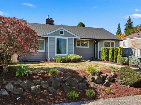 8629 36th Avenue SW, Seattle WA 98126