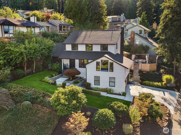 17227 SE 40th Place, Bellevue WA 98008