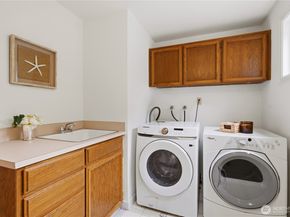 5617 134th Ave SE, Bellevue WA 98006