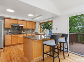 5617 134th Ave SE, Bellevue WA 98006