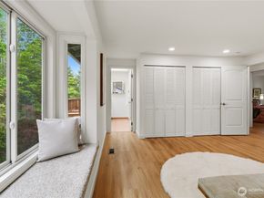 5617 134th Ave SE, Bellevue WA 98006