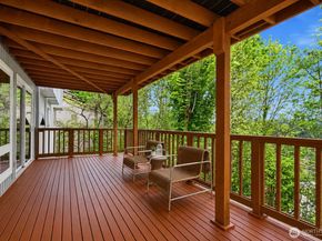 5617 134th Ave SE, Bellevue WA 98006