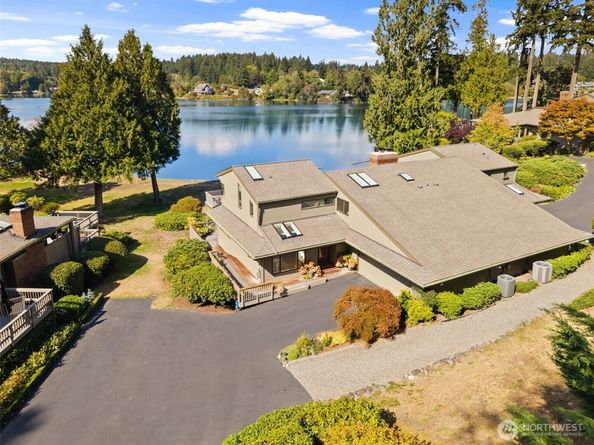 1804 Eagle Harbor Lane NE 4, Bainbridge Island WA 98110