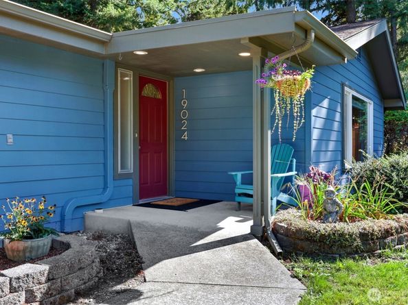 19024 140th Avenue SE, Renton WA 98058