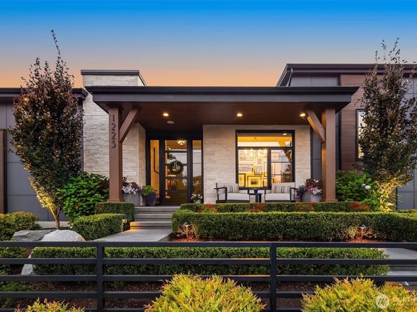 1223 2nd Street, Kirkland WA 98033