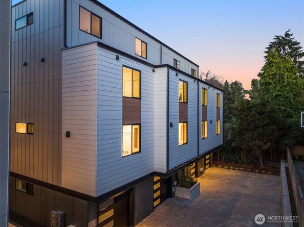 1912 B Ferry Avenue SW, Seattle WA 98116