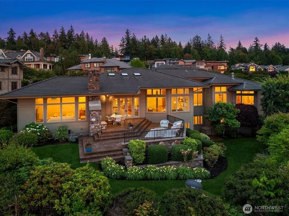 3052 NE Harrison Street, Issaquah WA 98029
