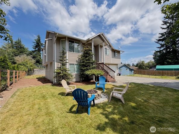 1709 Silver Lake Road, Everett WA 98208