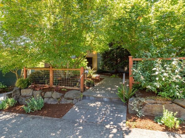 745 N 97th Street, Seattle WA 98103