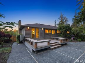 8433 221st Place SW, Edmonds WA 98026