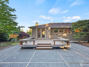 8433 221st Place SW, Edmonds WA 98026