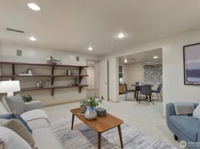 8433 221st Place SW, Edmonds WA 98026