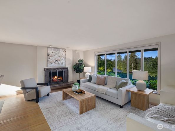 8433 221st Place SW, Edmonds WA 98026