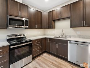 5243 19th Avenue NE, Seattle WA 98105