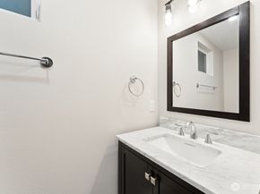 5243 19th Avenue NE, Seattle WA 98105