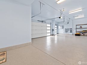 2483 NE 242nd Place, Sammamish WA 98074