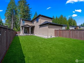 2483 NE 242nd Place, Sammamish WA 98074
