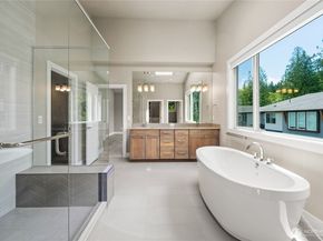 2483 NE 242nd Place, Sammamish WA 98074