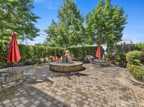 14300 32nd Avenue NE 408, Seattle WA 98125