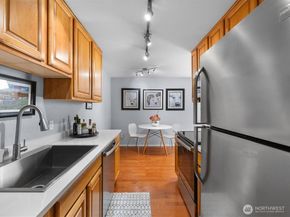 14300 32nd Avenue NE 408, Seattle WA 98125