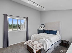 14300 32nd Avenue NE 408, Seattle WA 98125