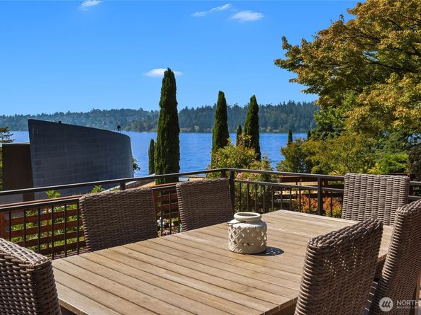 5919 77th Avenue SE, Mercer Island WA 98040