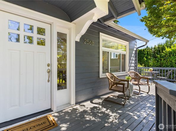 2568 28th Avenue W, Seattle WA 98199