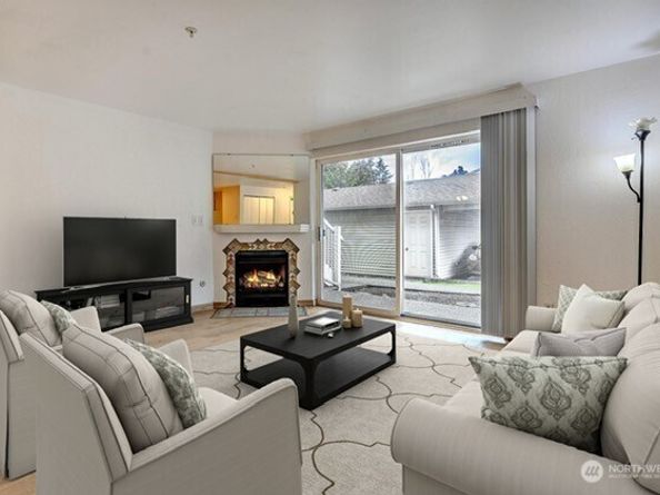 1001 W Casino Road A103, Everett WA 98204