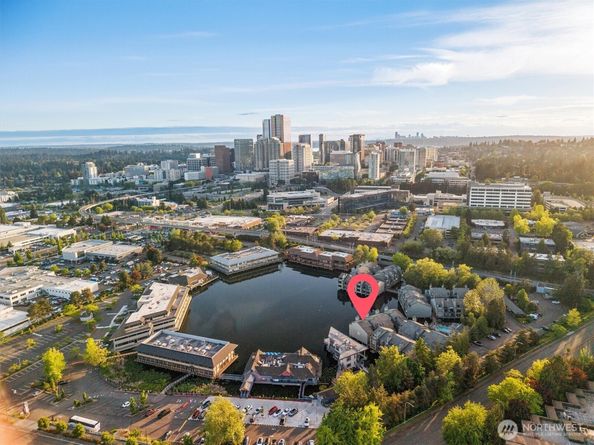 4 Lake Bellevue Drive 206, Bellevue WA 98005