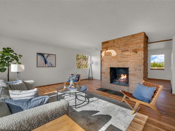 6214 S 117th Place, Seattle WA 98178