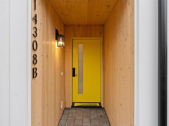 14308 B Roslyn Place N, Seattle WA 98133