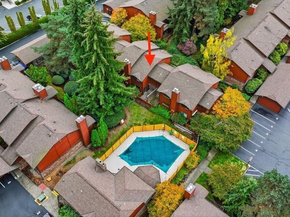 1731 157th Avenue NE E103, Bellevue WA 98008