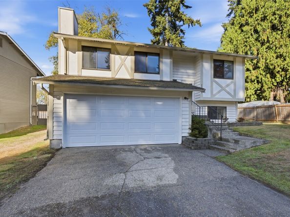 33417 40th Avenue SW, Federal Way WA 98023