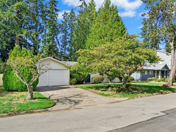449 155th Avenue SE, Bellevue WA 98007