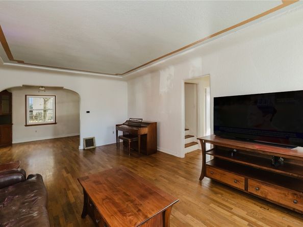 2311 7th Street, Bremerton WA 98312