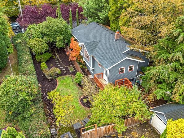 5236 35th Avenue NE, Seattle WA 98105