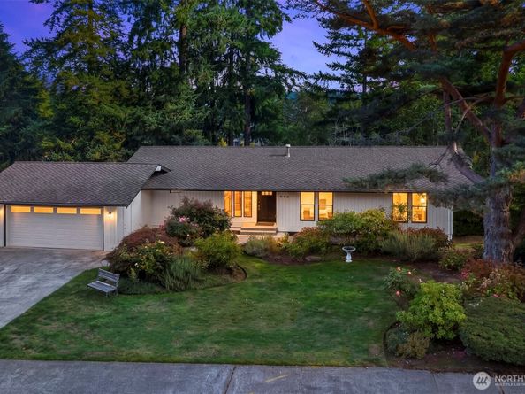 940 178th Place NE, Bellevue WA 98008