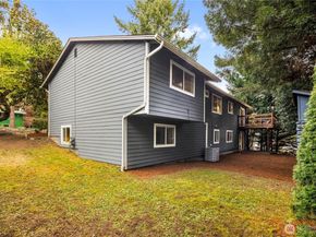 5839 NE 197th Street, Kenmore WA 98028