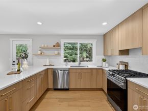 17409 NE 136th Street, Redmond WA 98052