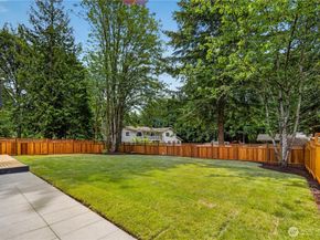 17409 NE 136th Street, Redmond WA 98052