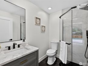 17409 NE 136th Street, Redmond WA 98052