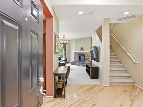 16820 166th Place SE, Renton WA 98058