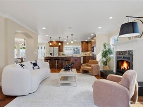 12832 NE 70th Place, Kirkland WA 98033
