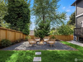 1307 W Boston Street, Seattle WA 98119