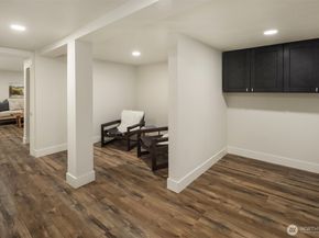1307 W Boston Street, Seattle WA 98119