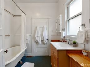 1117 N 84th Street, Seattle WA 98103